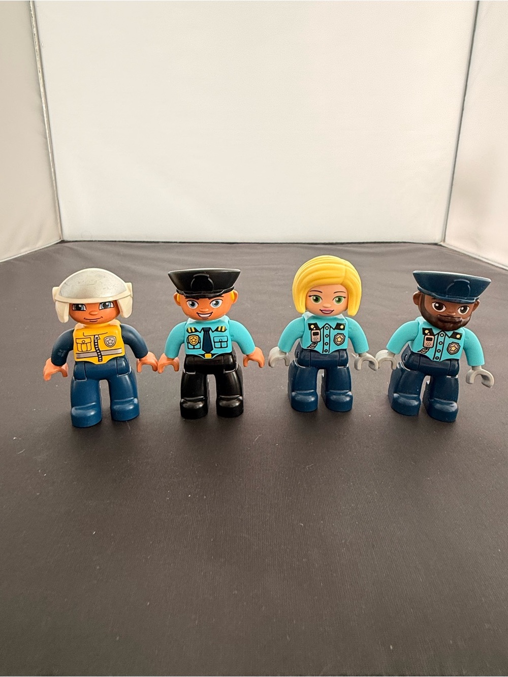 LEGO DUPLO POLICE Cop Figures lot